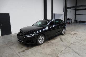 Unfallwagen Audi A4 AVANT 2023/1