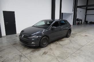 Vaurioauto  passenger cars Volkswagen Polo COMFORTLINE 2019/12