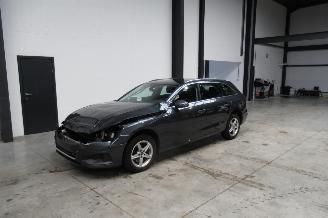 skadebil auto Audi A4 BREAK 2021/3