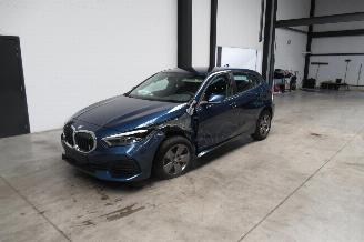 Vaurioauto  passenger cars BMW 1-serie ADVANTAGE 2023/3