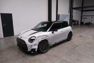 Auto incidentate Mini Cooper S JWC TRIM 2025/10