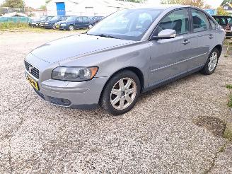 Volvo S-40 2.4i Elite picture 3