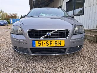 Volvo S-40 2.4i Elite picture 2