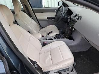 Volvo S-40 1.8 picture 8