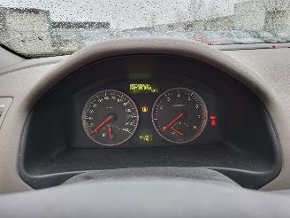 Volvo S-40  picture 7