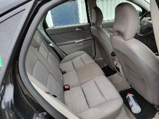 Volvo S-40  picture 10