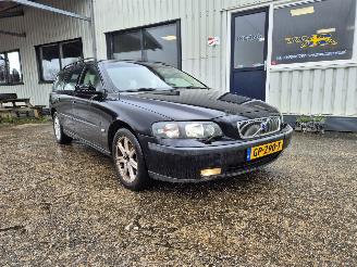 Volvo V-70 2.4 D5 picture 1