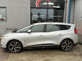 krockskadad bil auto Renault Grand-scenic RENAULT SCENIC 1.5D 2018 7 ZIT 2018/6