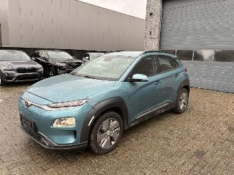 Coche accidentado Hyundai Kona HYUNDAI KONA 2021 ELEK 39kw 2021/10