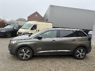 krockskadad bil auto Peugeot 5008 PEUGEOT 5008 1.5D GT 2018 7 ZIT 2018/5