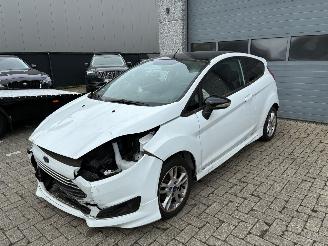 Damaged car Ford Fiesta FORD FIESTA 1.0 2015 2015/1