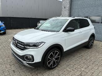 krockskadad bil auto Volkswagen T-Cross VW T-CROSS 1.0TSI DSG 2019 2019/12