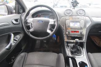 Ford Mondeo 2.0-16V Limited picture 5