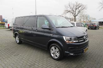 krockskadad bil bedrijf Volkswagen Transporter 2.0 TDI DSG L2H1 DC Highline 2016/1