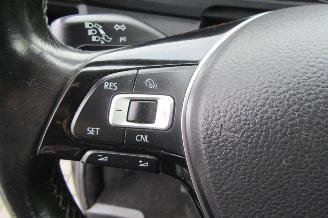 Volkswagen Transporter 2.0 TDI DSG L2H1 DC Highline picture 13