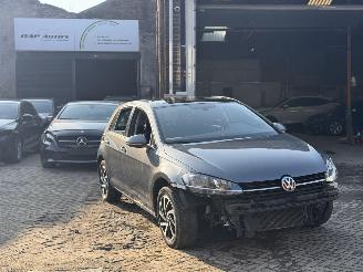 Volkswagen Golf 1.6 TDI picture 2