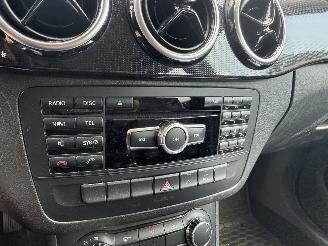 Mercedes B-klasse B180 NAP NL AUTO picture 15