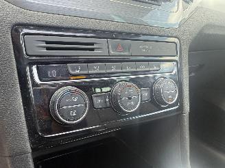 Volkswagen Golf Sportsvan 1.6 TDI / DSG / NAP picture 19