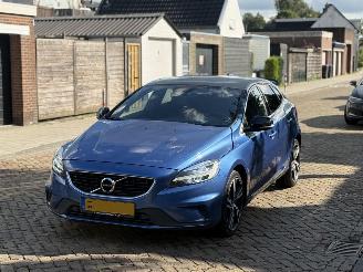 skadebil auto Volvo V-40 2.0 T4 R DESIGN Sport 2017/1