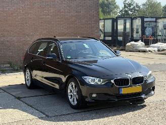 BMW 3-serie 320d picture 4