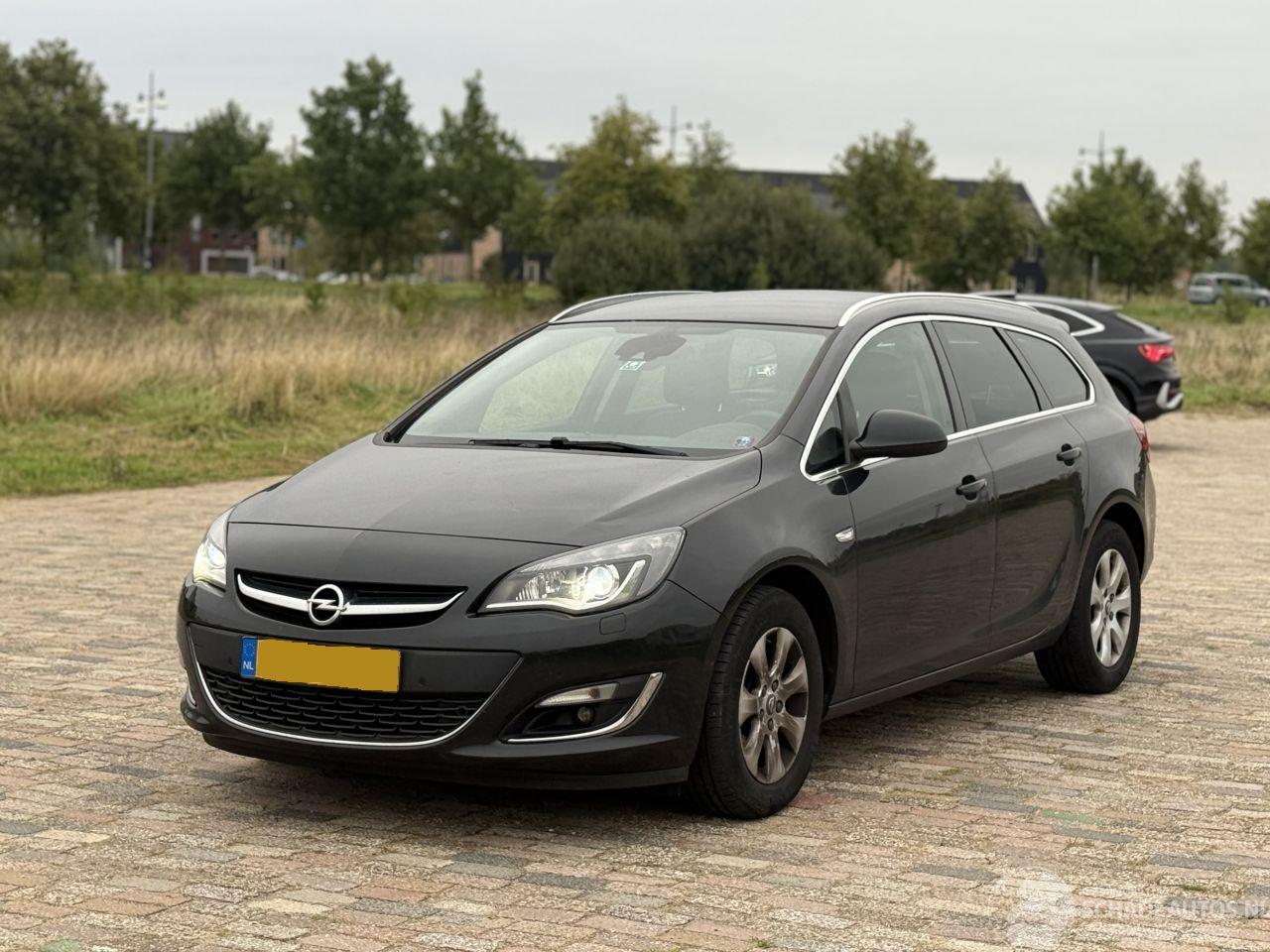 Opel Astra 1.6 cdti edition EURO 6 SPORTS TOURER