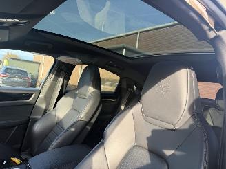 Porsche Cayenne E-HYBRID SPORT picture 30