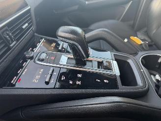Porsche Cayenne E-HYBRID SPORT picture 21