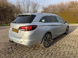 Opel Astra 1.6 Cdti SPORTS TOURER+ picture 6