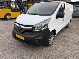 Vaurioauto  passenger cars Opel Vivaro 1.6 CDTI L2H1 2019/1
