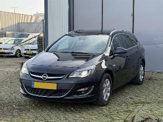 uszkodzony samochody osobowe Opel Astra SPORTS TOURER EURO 6 2016/1