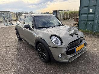 krockskadad bil auto Mini Cooper S 2.0 Cooper S Chili 192 PK AUTOMAAT 2018/1