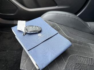 Peugeot 2008 1.2 PureTech GT  AUTOMAAT picture 29