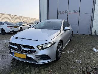 Unfallwagen Mercedes A-klasse A180d amg pakket 2019/1