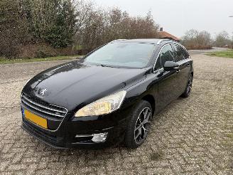 Vaurioauto  passenger cars Peugeot 508 1.6 e-HDi Blue Lease Executive 2012/1