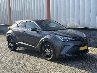 Damaged car Toyota CH-R 1.8 Hybrid Executive NAP!! 2020/1