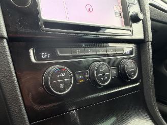 Volkswagen Golf 2.0 TSI GTI Performance picture 12