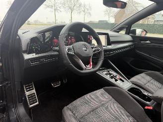 Volkswagen Golf 2.0 GTI 245 PK PANO picture 11