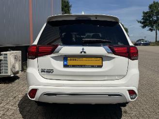 Mitsubishi Outlander 2.5 PHEV Intense + picture 3