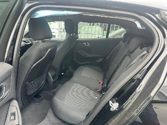 BMW 1-serie 1.5 116D picture 8