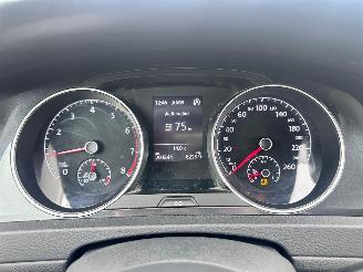 Volkswagen Golf 1.0 TSI picture 9