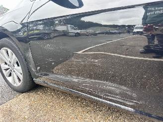 Volkswagen Golf 1.0 TSI picture 18