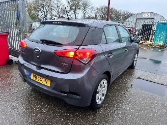 Hyundai I-20 1.0 T-GDI picture 4
