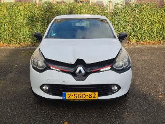 Renault Clio 0.9 TCe EXPERSSION picture 2
