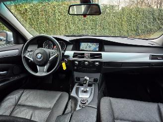 BMW 5-serie 520i AUTOMAAT / LEER / NIEUWSTAAT picture 9