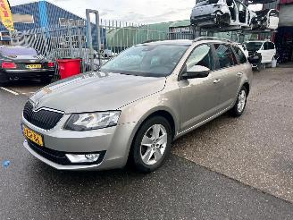 Avarii autoturisme Skoda Octavia 1.6 TDI GREENLINE 2014/12