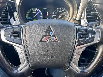 Mitsubishi Outlander 2.4 PHEV S-Edition picture 13