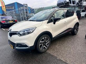 skadebil auto Renault Captur 0.9 TCe DYNAMIQUE 2016/6