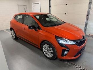 skadebil auto Renault Clio  2024/12