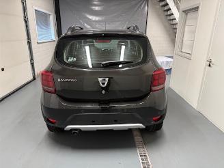 Dacia Sandero // ONLY 39000 KM // picture 10