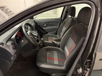 Dacia Sandero // ONLY 39000 KM // picture 13